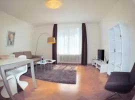 2BR near lake - Stardust 11