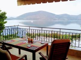 Ruby's house, budget hotel sa Chalkida