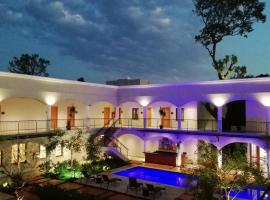 Hotel Boutique Las Hortensias, спа-готель у місті Pilar