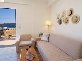 House of Hats - next to the coast - Karavomylos, khách sạn ở Karavomylos