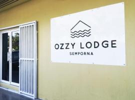 Ozzy Lodge Semporna, hotell i Semporna