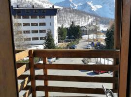New Condominio Royal, Hotel in Sestriere