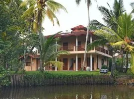 Hettimulla River House