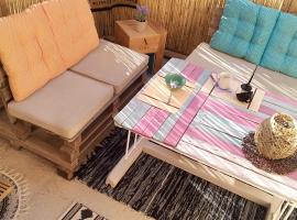 Votsalon Beach House, Hostel in Katast&aacute;rion