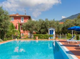 Case Rosse Suite, apartment in Seravezza