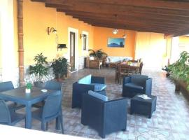 Case Vacanze Villa Lory, hotel en Malfa