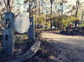 Kalimna Woods Cottages: Lakes Entrance şehrinde bir orman evi