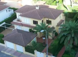VILLA DEL DUQUE, GANDIA - ( Alquielr solo Familias )