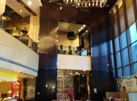 陳璧堂, hotel 