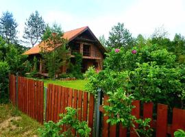 Dom pod głogami, hotel with parking in Szczytno