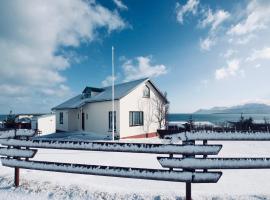 Experience Beautiful Iceland, holiday home in Ólafsvík