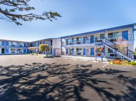 SureStay Hotel by Best Western Seaside Monterey, отель в Сисайде