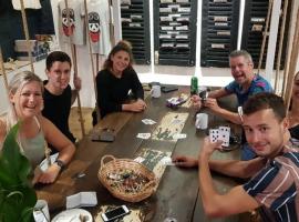 The Brownstone Hostel & Space, hotelli kohteessa Ipoh