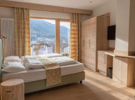 Hotel Eccher 3 stelle Superior, hotel a Mezzana