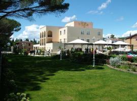 Hotel Holiday Sul Lago, hotel Bolsenában