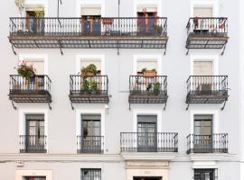 ELEVEN Real de la Carretería, by Homing U