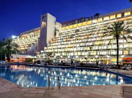 Club Hotel Tiberias - Suites Hotel، فندق في طبرية