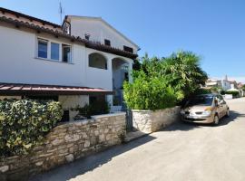 Mira Apartments, hotel in Novigrad Istria