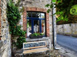 Vintage Holiday Home in Verlaine-Sur-Ourthe with Valley View, hotel en Verlaine