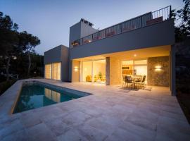 VILLA GALI – hotel w Sant Feliu de Guixols