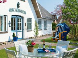 Hotel Ekke Nekkepenn, khách sạn gần Amrum Windmill, Nebel