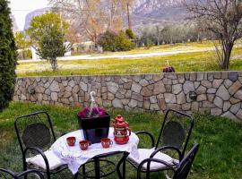 Meteora best view villa, lemmikkystävällinen hotelli Kalabakassa
