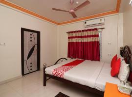 OYO 33393 Shantiniketan Guest House, hotel v destinaci Hāsnābād