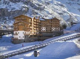 Alpine Stay w Spa Views