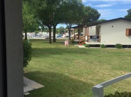 Bungalow Marina di Cortellazzo – hotel przyjazny zwierzętom w mieście Eraclea