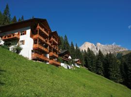 Gasthof Meierei, hotel v destinaci Carezza al Lago