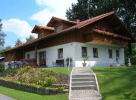 Ferienwohnung Cornelia Frisch, hotel in Sankt Oswald