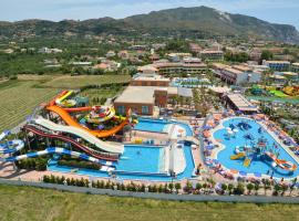 Caretta Beach Resort & WaterPark, хотел в Каламаки