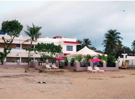 Alleppey Holiday Beach Resort, hotel i Alappuzha