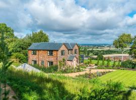 Eleven Experience Hillside Cottage, hotel v destinaci Edington