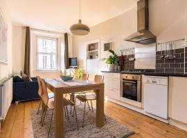 Lovely central Edinburgh apartment