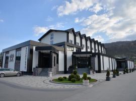 Hotel Prezident, готель у місті Іваніца