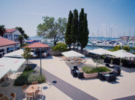HI Hostel Zadar, beach hotel in Zadar
