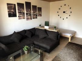 Gemütliche Ferienwohnung mit Smart-TV, apartment in Kerpen