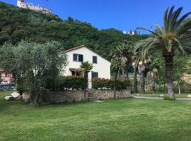 Charming Ligurian Riviera House, feriehus i Finale Ligure