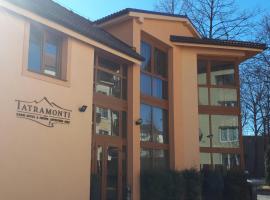 Garni Hotel Tatramonti: Poprad şehrinde bir otel