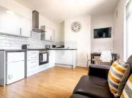 PLATFORM Port Area Apartment 2 with Free Street Parking
