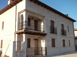 Casa Rural El Torreón II, εξοχική κατοικία σε Caleruega