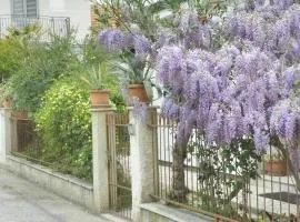 RITA'S ROOM ON THE SEA