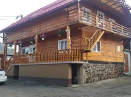Pensiunea Poienita، مكان عطلات للإيجار في Budeşti