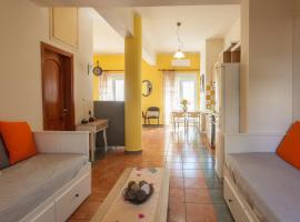 Evelia Apartment, hotel in Galatás