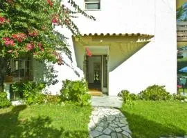Traditional Villa In S Pedro , ESTORIL