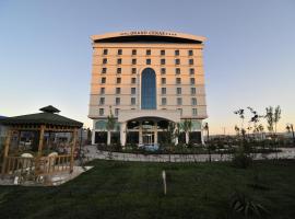Grand Cenas Hotel, hotel em Agrı