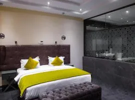 The Francis Hotel