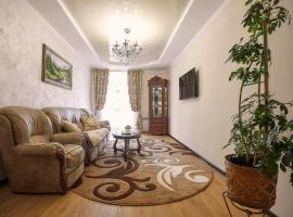 Luxury Apartament 2, hotel en Truskavets