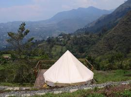 Entrepinos Glamping, hotel v destinaci Ubaque
